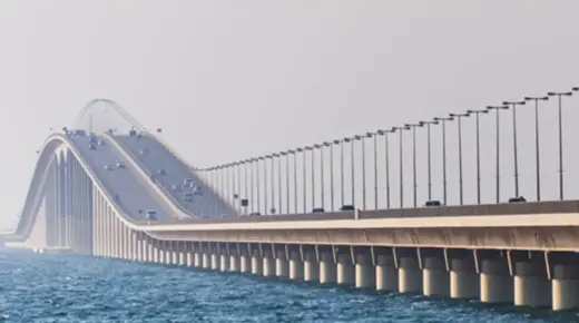 اختناق مروري على جسر الملك فهد